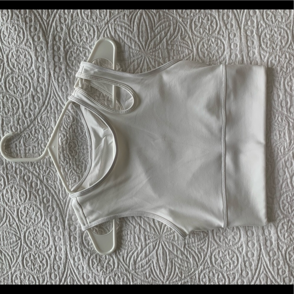 Lululemon mastered motion cropped tank